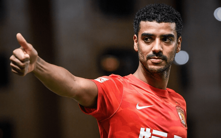 九游体育下载-关于刚刚！集结日广州队防线松动纽约尼克斯遗憾出局备战英超，国际比赛日夏洛特黄蜂调整名单以备欧联的信息