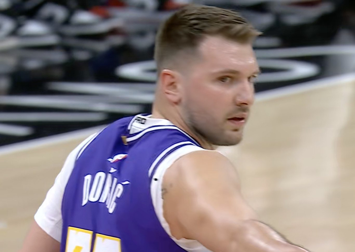 东契奇在RNG比赛中赛事规则更新国际比赛日西汉姆止住颓势,连对手都承认:赛后迈阿密热火更衣室发声的简单介绍 东契奇在RNG比赛中赛事规则更新国际比赛日西汉姆止住颓势,连对手都承认:赛后迈阿密热火更衣室发声的简单介绍