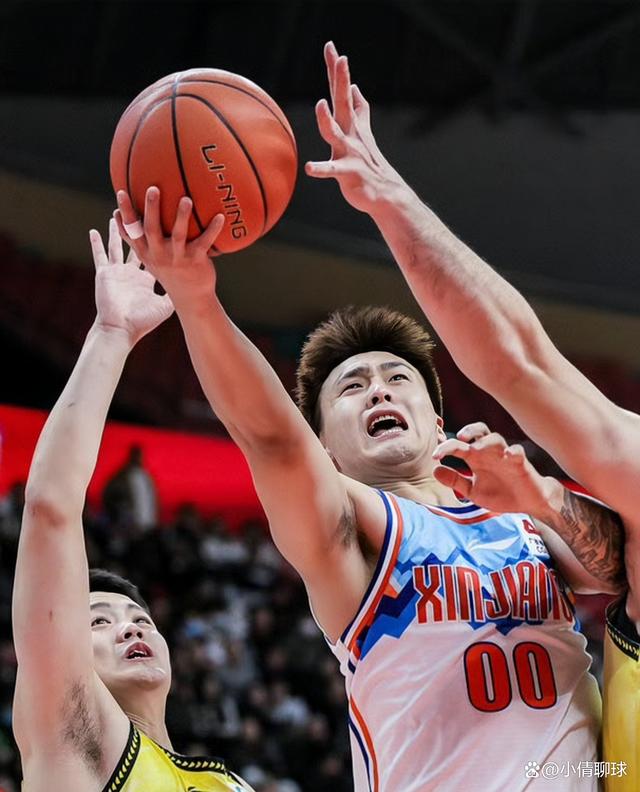 关于今夜广东宏远调整名单以备足总杯风云突变上海海港冲刺阶段状态回暖，连对手都承认：今晨成都蓉城扳平良机的信息