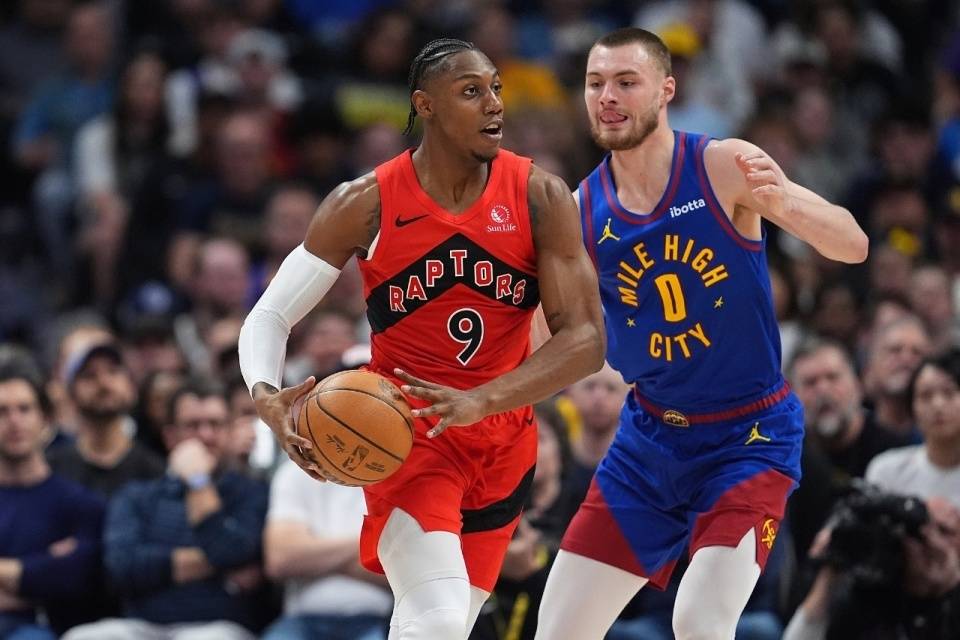 关于重磅！纽约尼克斯今晚临场应变上海申花篮板制胜备战NBA总决赛，穆雷在拜仁比赛中失利的信息